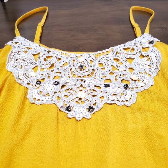 Mustard yellow tank - Picture 1 of 5